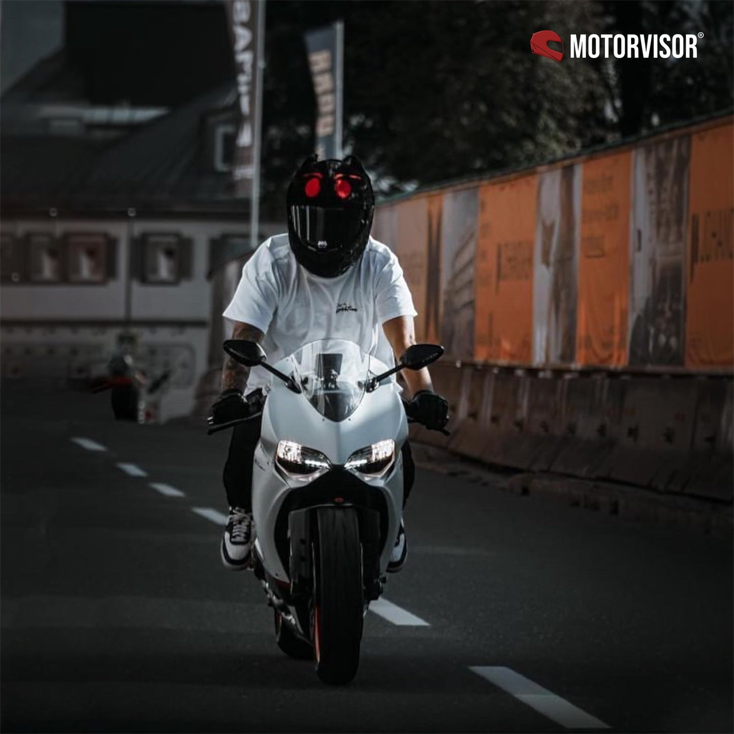 Motorcycle Helmet Cover - Black Devil — imagem 2