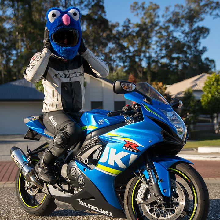 Motorcycle Helmet Cover - Monstro das Bolachas Azul — imagem 4